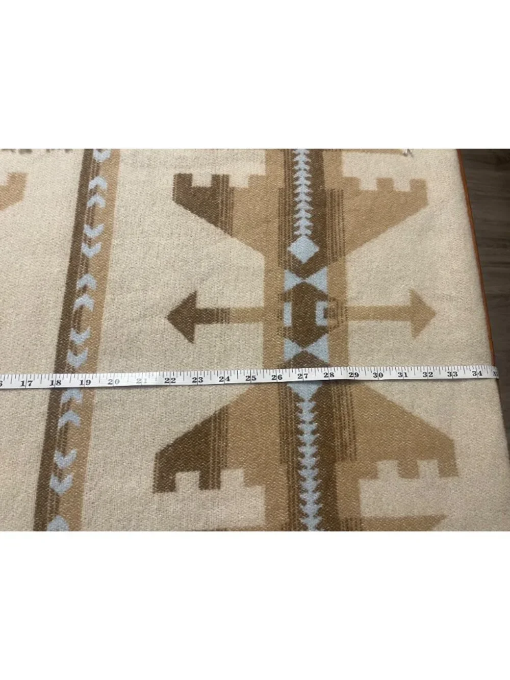 Sackcloth & Ashes Arrow Beige Blanket Throw 70 x 61 Aztec Tan Blue Fringe Italy